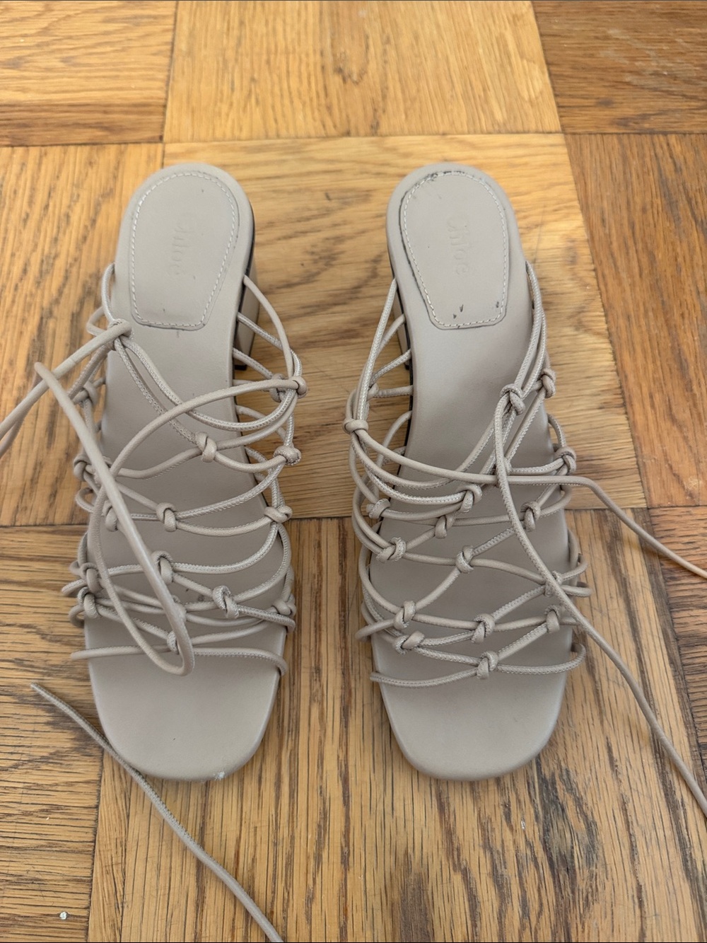 Chloé 'Jamie' Knot Wrap Sandal in Cream size 38.5 - Picture 7 of 16